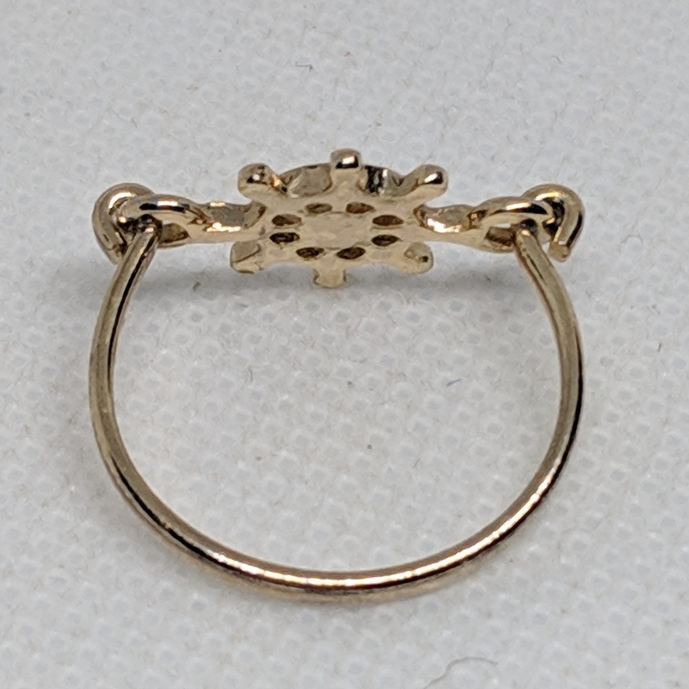Nautical Ship's Wheel Gold tone Ring w/ Rhinestone - Picture 8 of 8